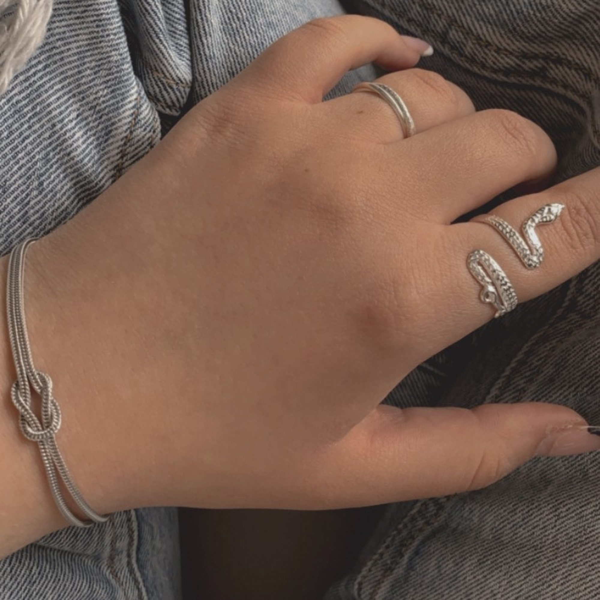 Βραχιόλι κόμπος επιπλατινωμένο