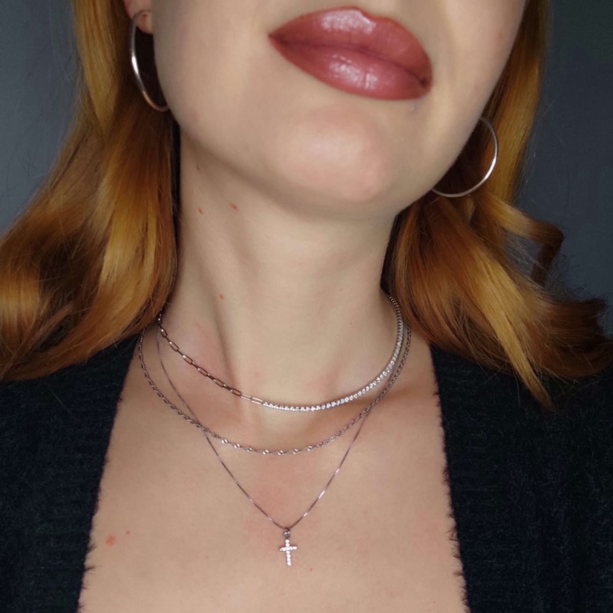 Silver necklace with zircon stones