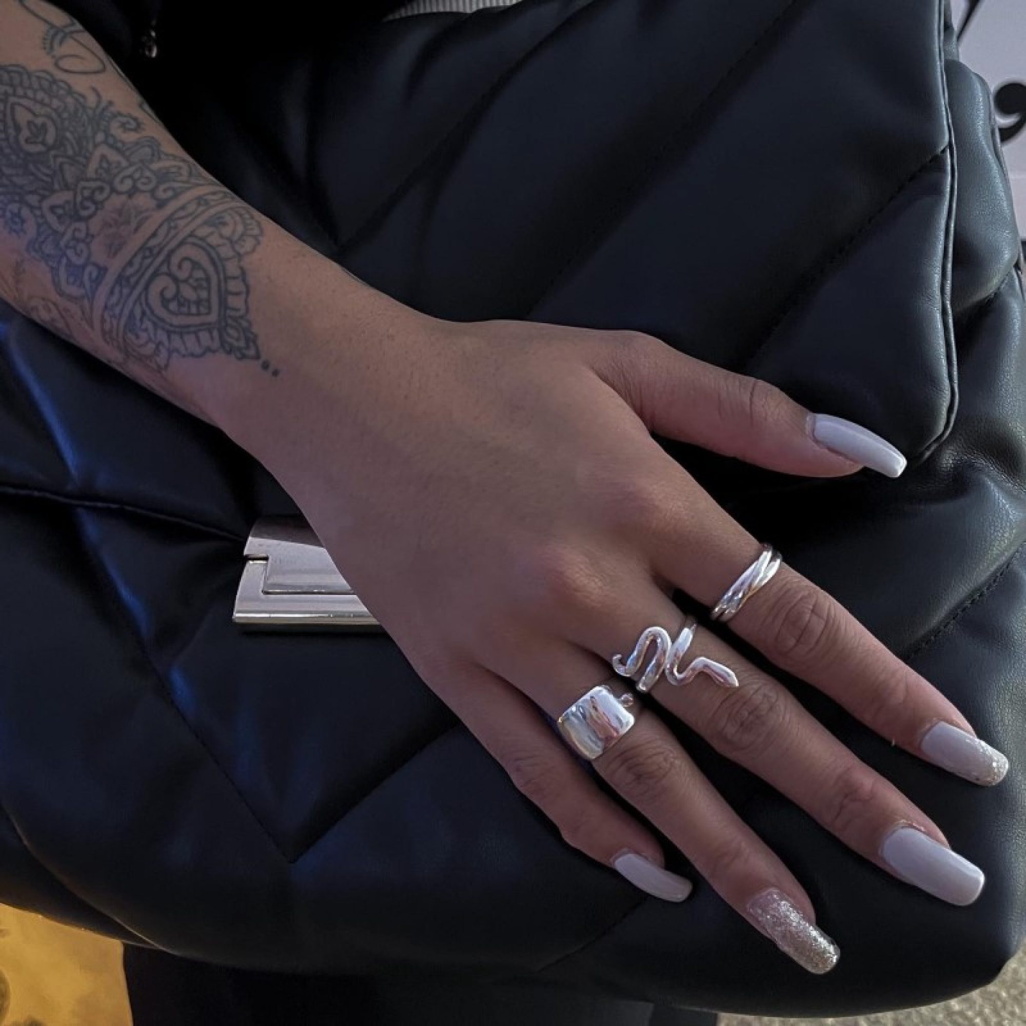 wear it like @_nicolena_