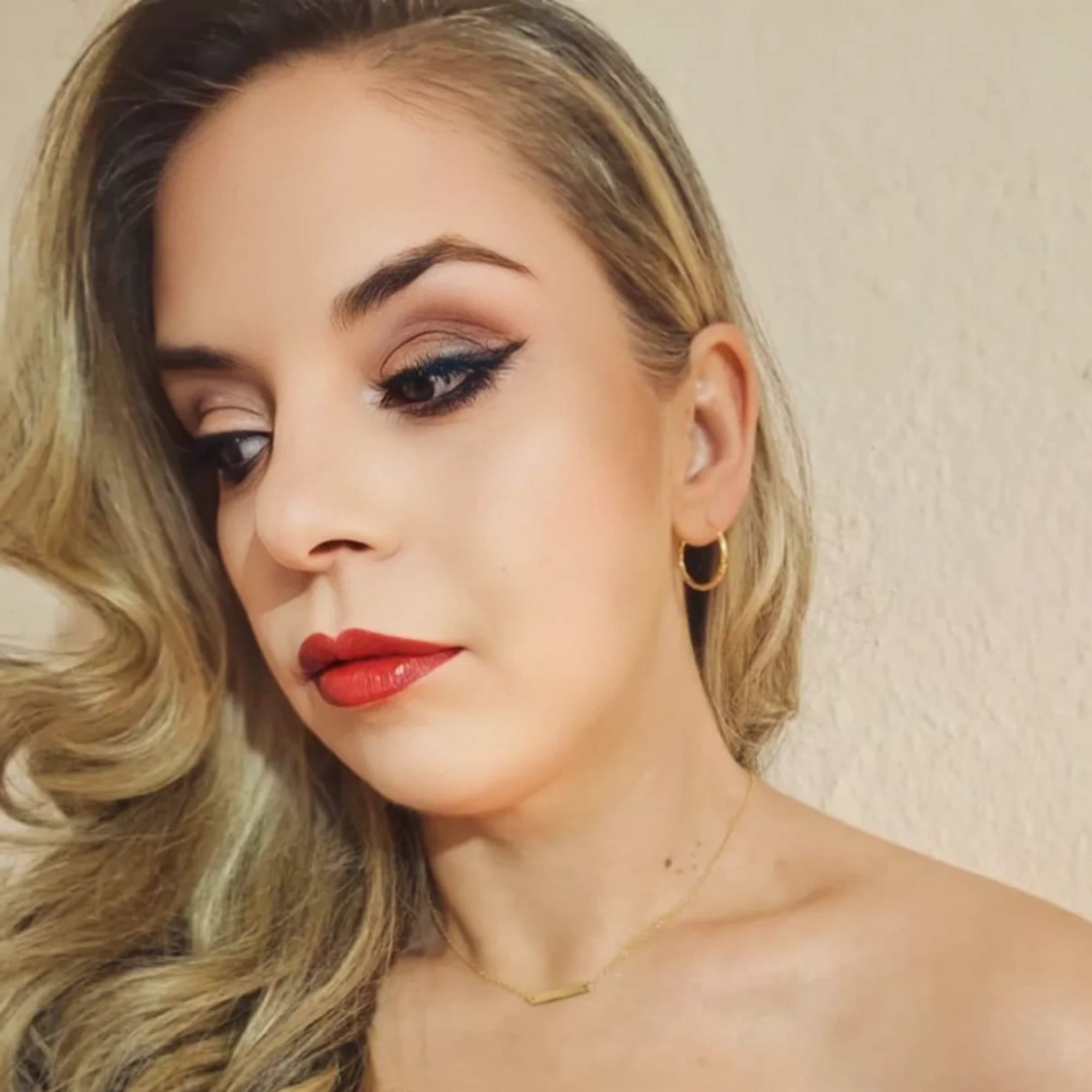 Gold plated twisted hoops (20mm)