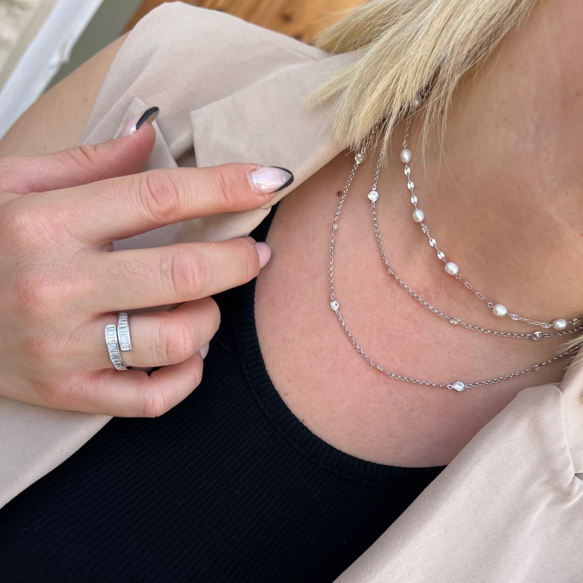 Διπλό κολιέ με πέτρες ζιργκόν