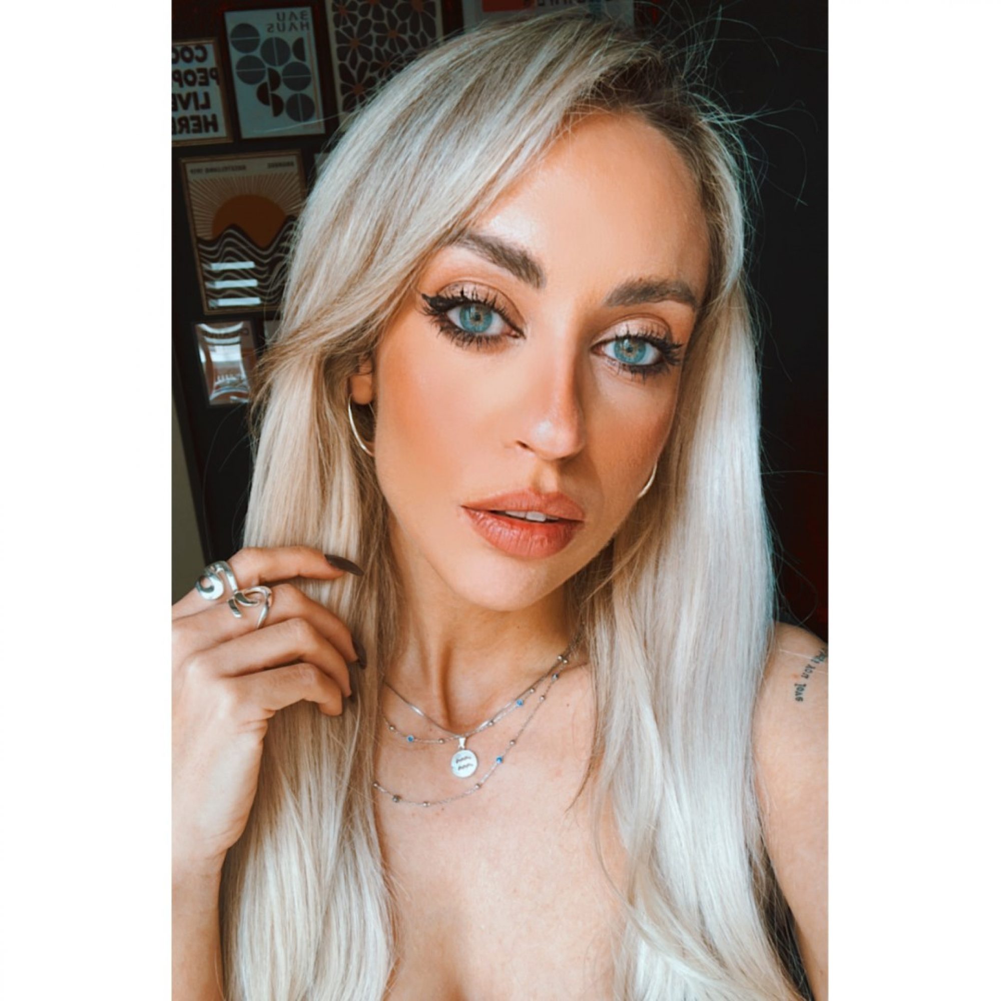 wear it like @arvanitiniki #2