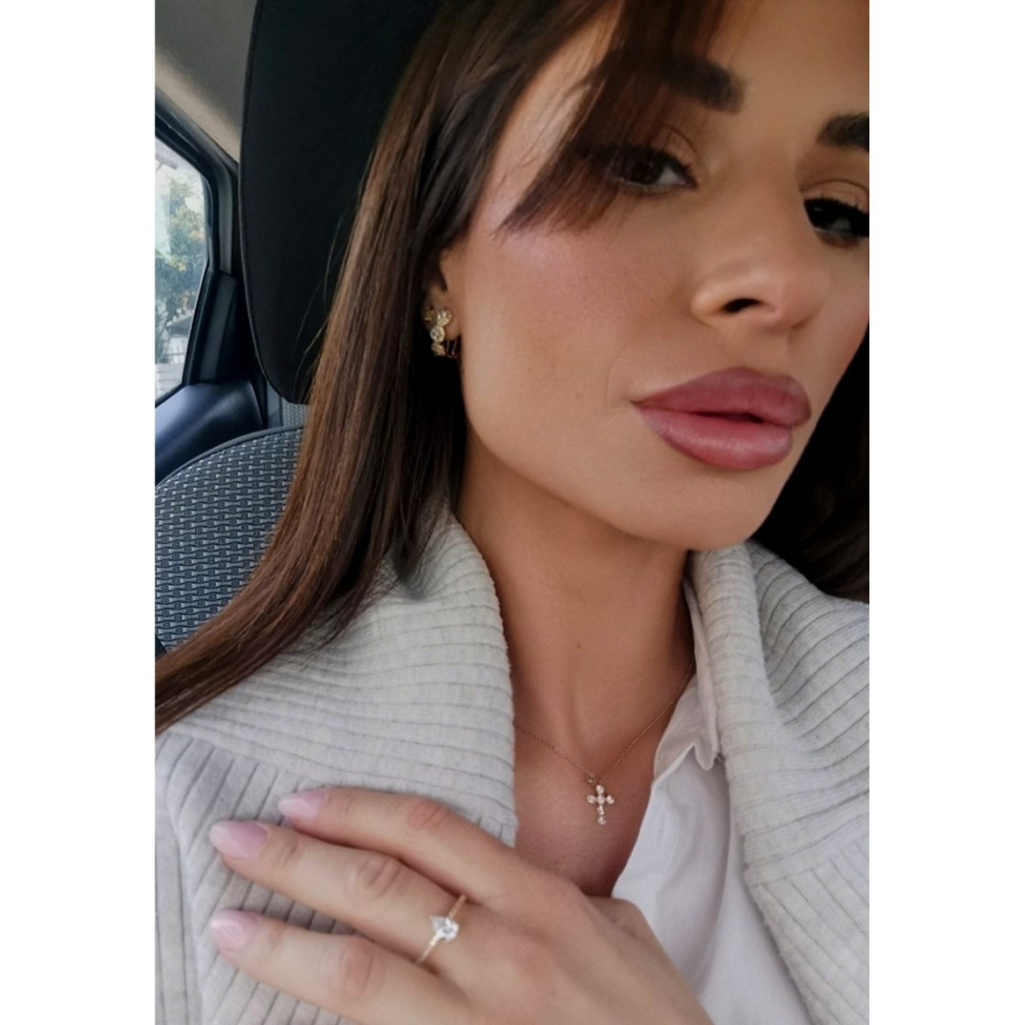 Gold plated earrings with zircon stones