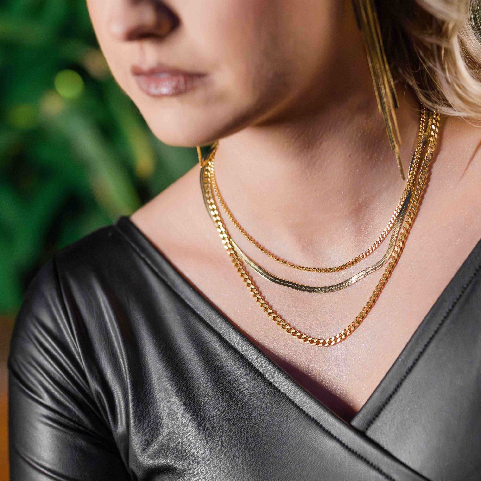 Triple gold plated steel necklace 