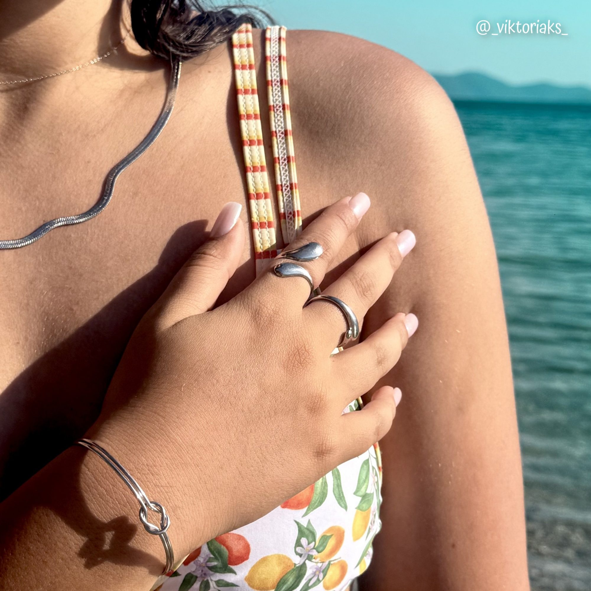 Steel necklace