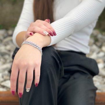 Tennis bracelet with pink quartz stones