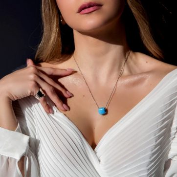 Big blue bead necklace
