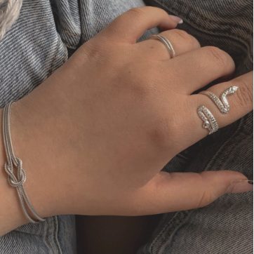 Knot bracelet