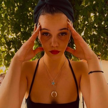 Κολιέ αστερίας με πέτρες όπαλ