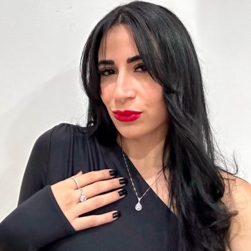 Κολιέ με πέτρες ζιργκόν