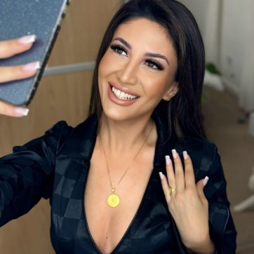 wear it like @apostolina__k #2