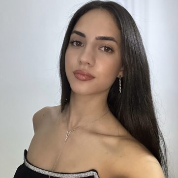 Silver earrings with zircon stones