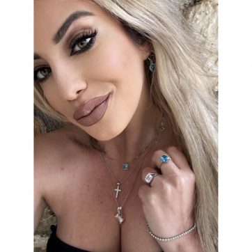 Σταυρός με ζιργκόν πέτρες