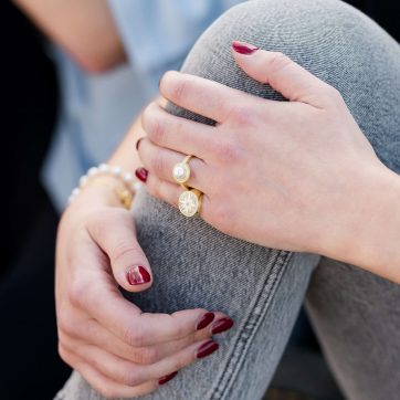 Gold plated ring with zircon stones
