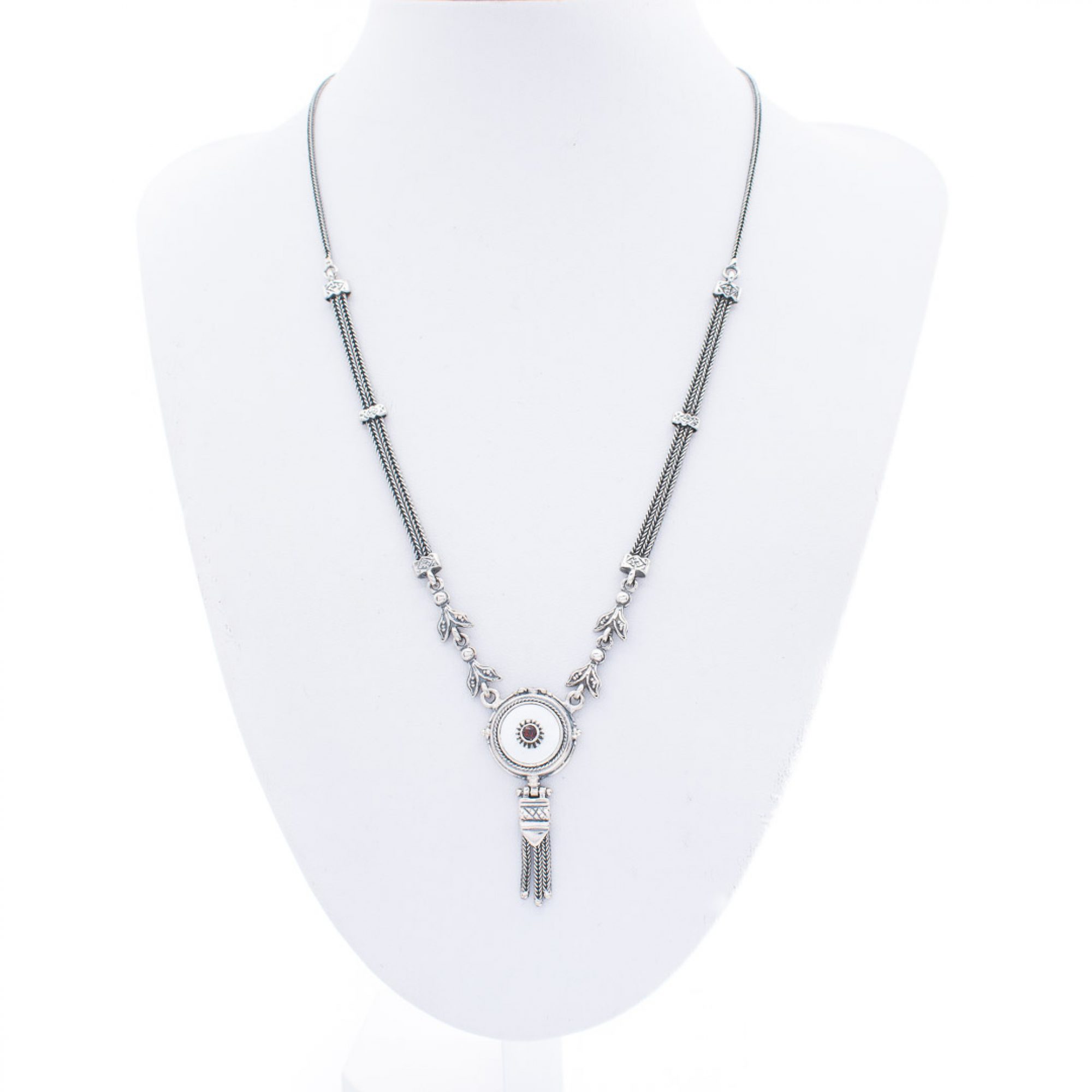 Oxidised necklace with mother of pearl and garnet