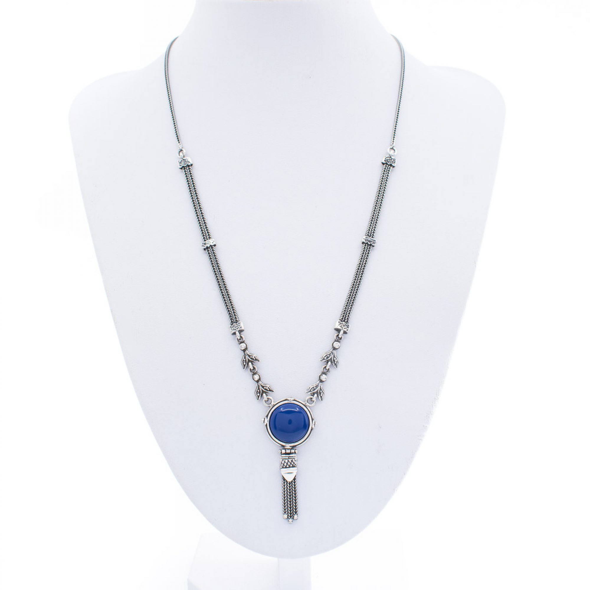 Oxidised necklace with lapis lazuli stone