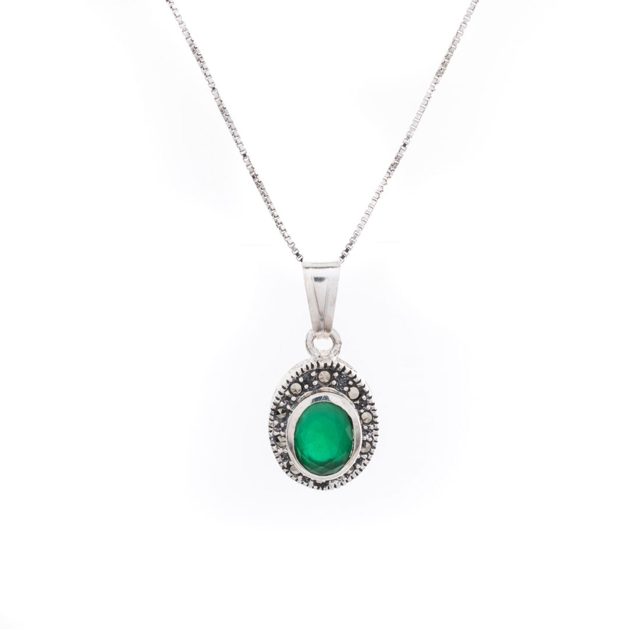 Necklace with marcasites and emerald stone