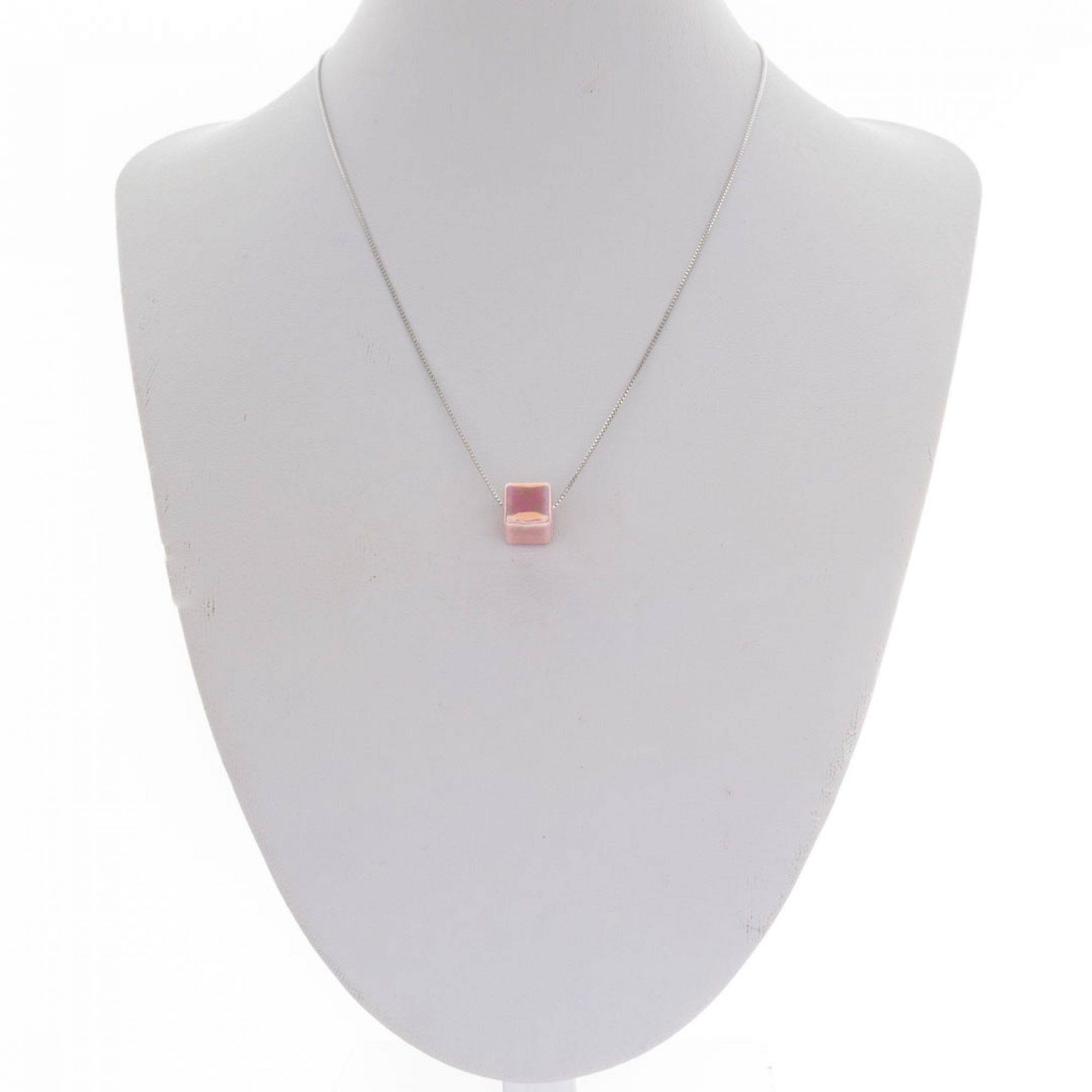 Metallic pink bead necklace