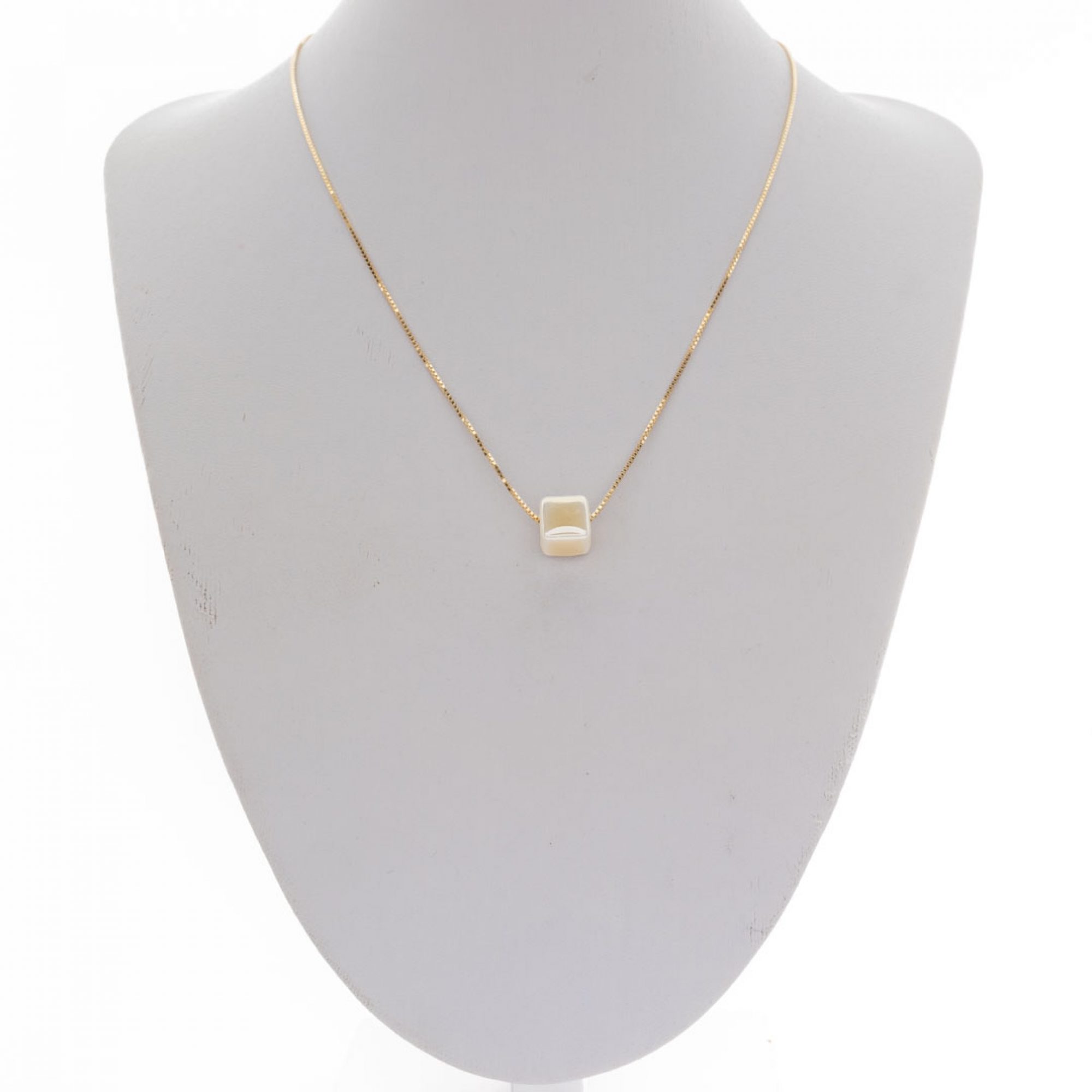 Gold plated beige bead necklace