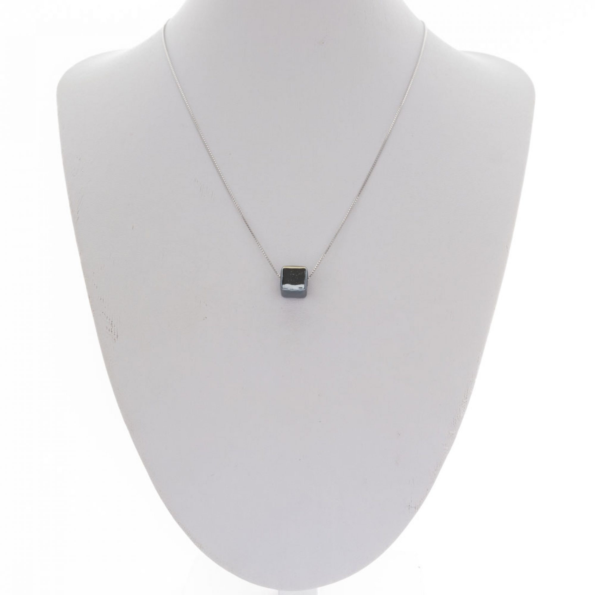 Κολιέ με χάντρα μαύρη