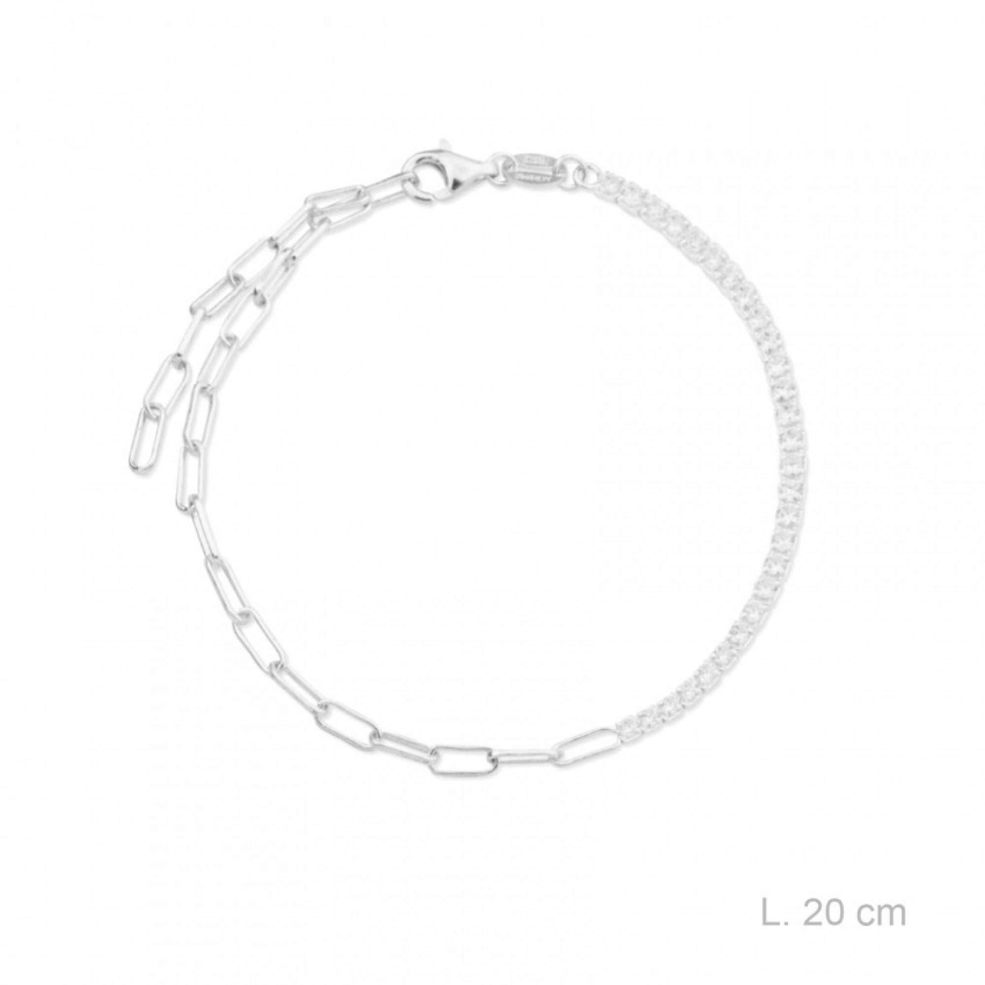 Bracelet with zircon stones
