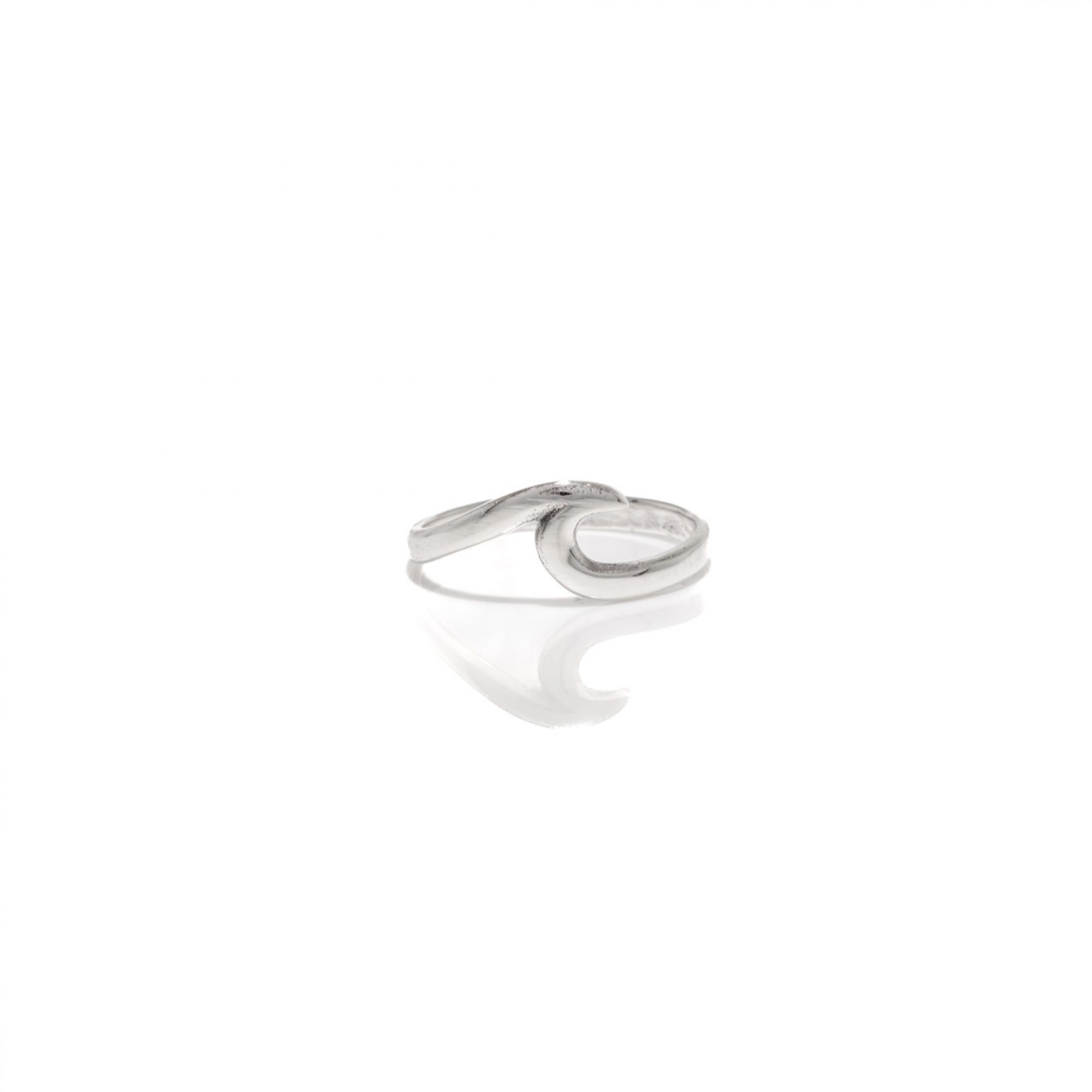 Silver ring with wave