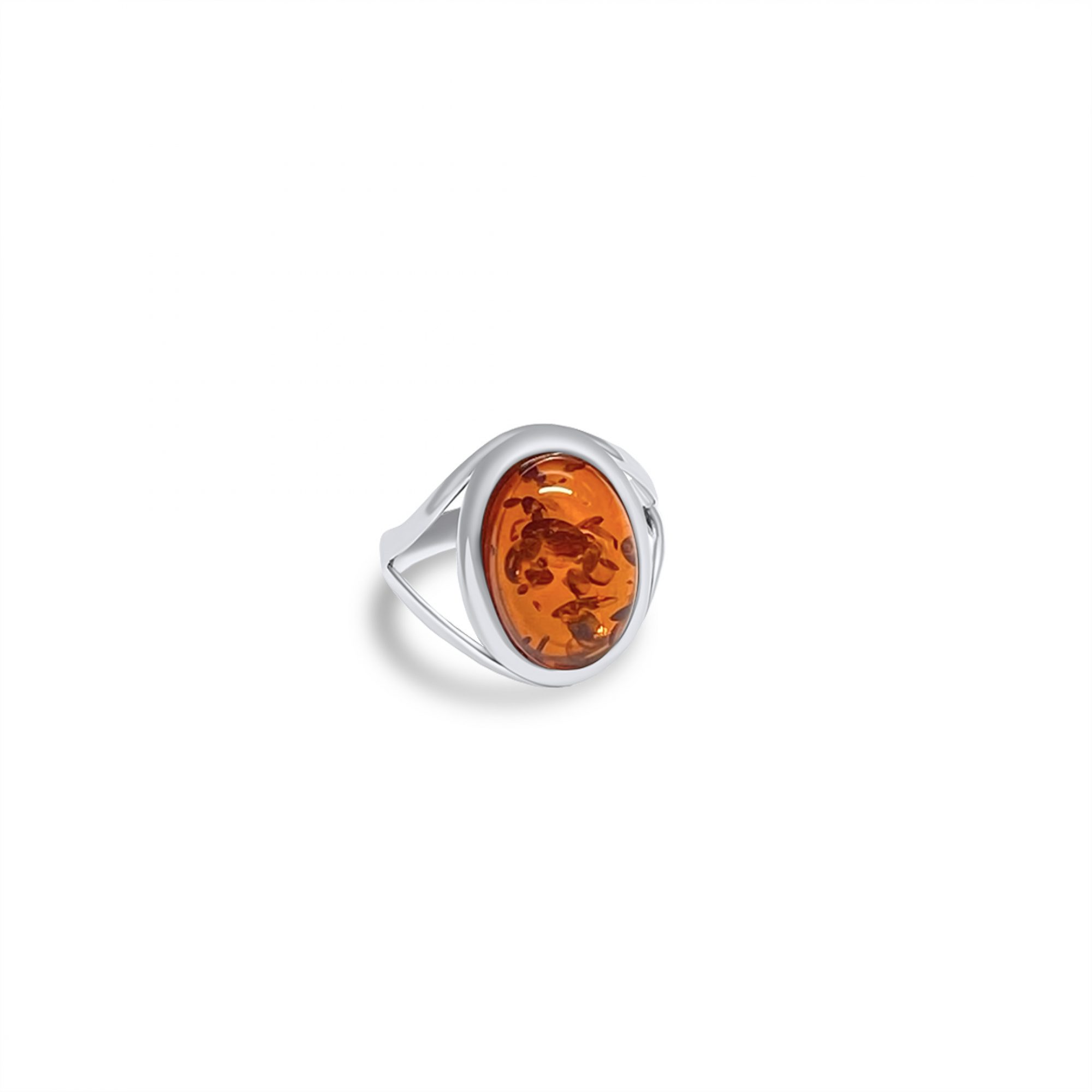 Ring with amber