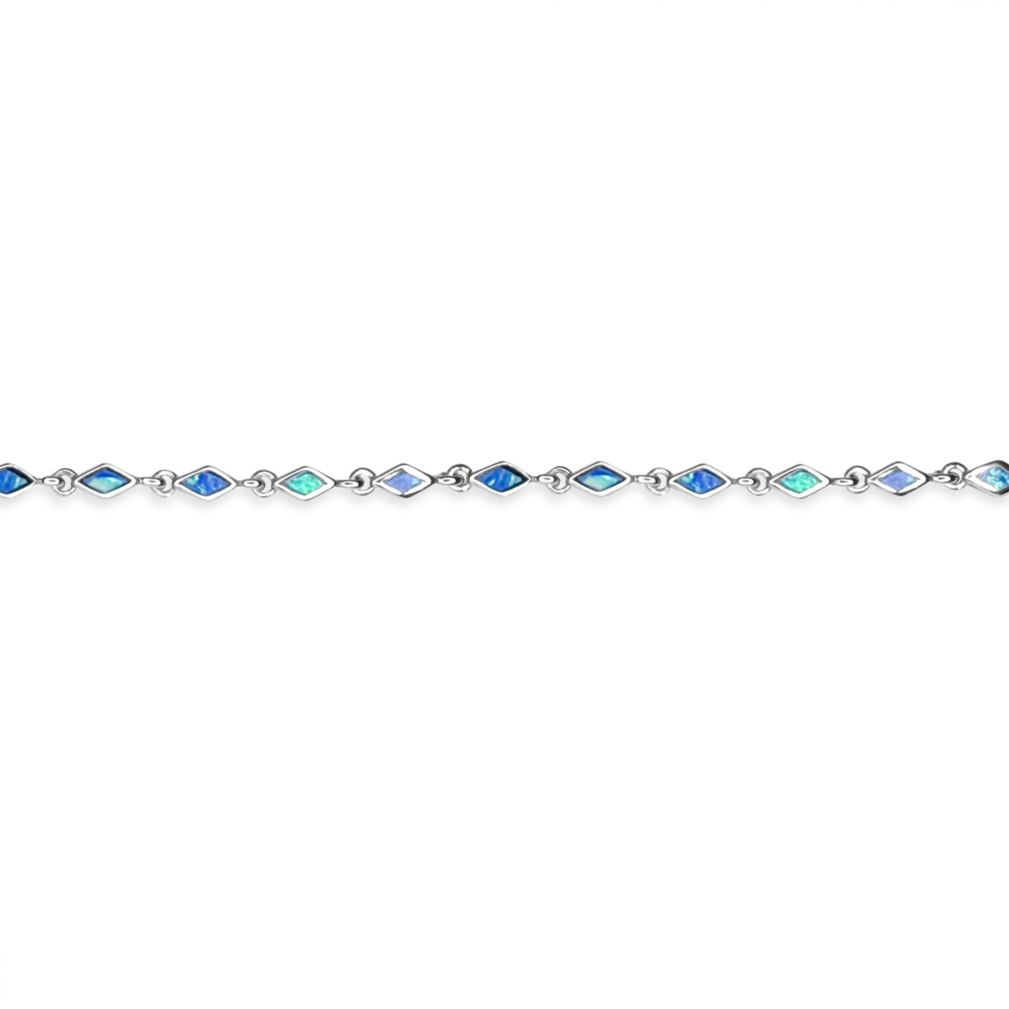 Bracelet with opal stones 