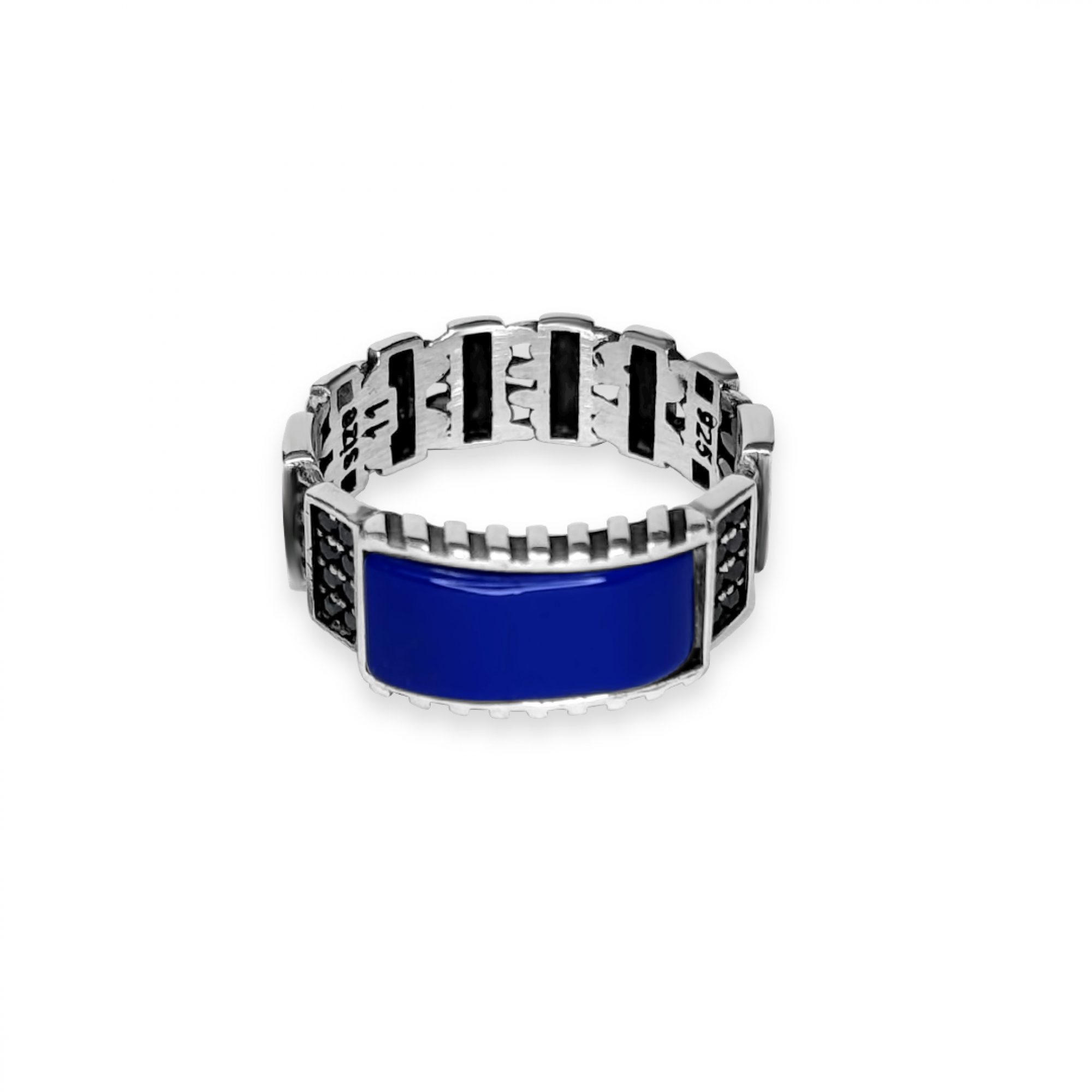 Silver ring with lapis lazuli stone