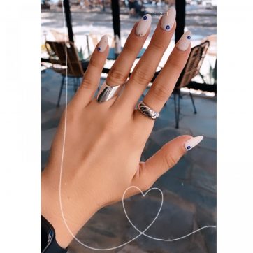 petsios wear it like @dimitra_katsifou