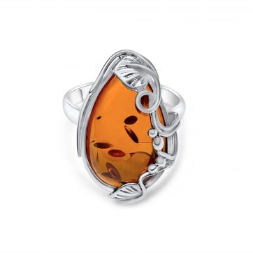 petsios Ring with amber