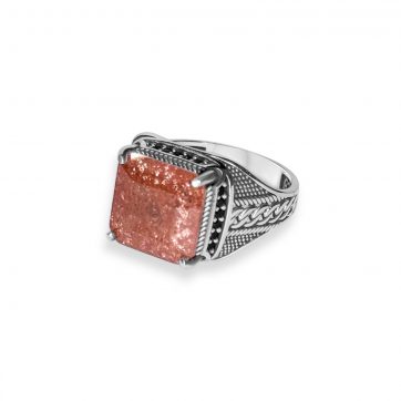 petsios Silver ring with peridot stone
