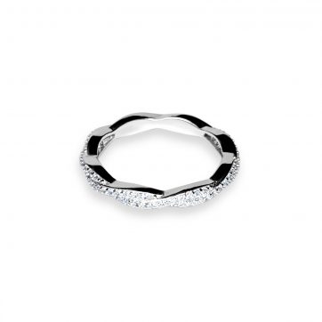 petsios Ring with zircon stones