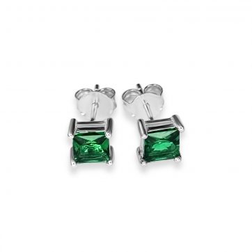 petsios Silver stud earrings with emerald stone